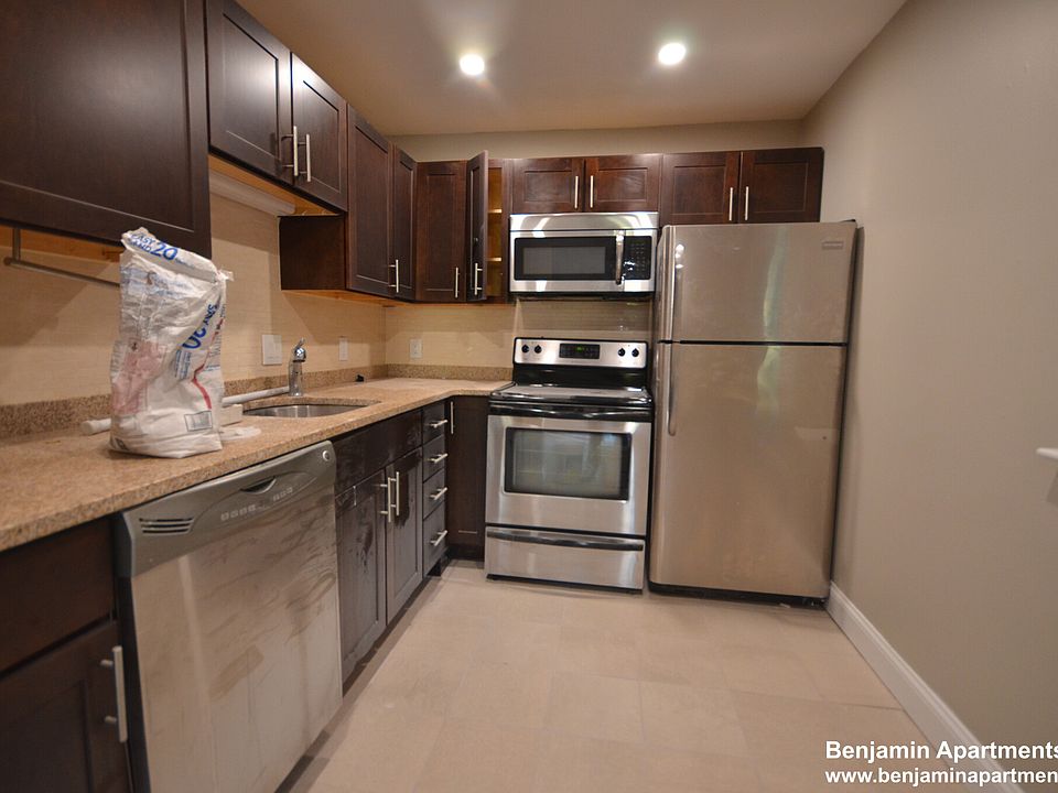 1st image of 1111-1113 Beacon St #31