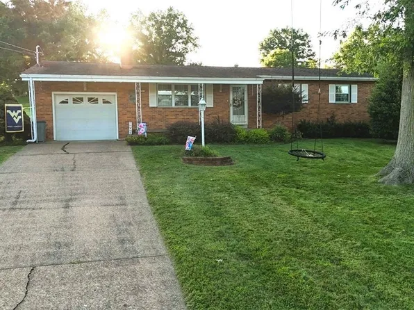 5215 Orchard Ave, Parkersburg, WV 26105