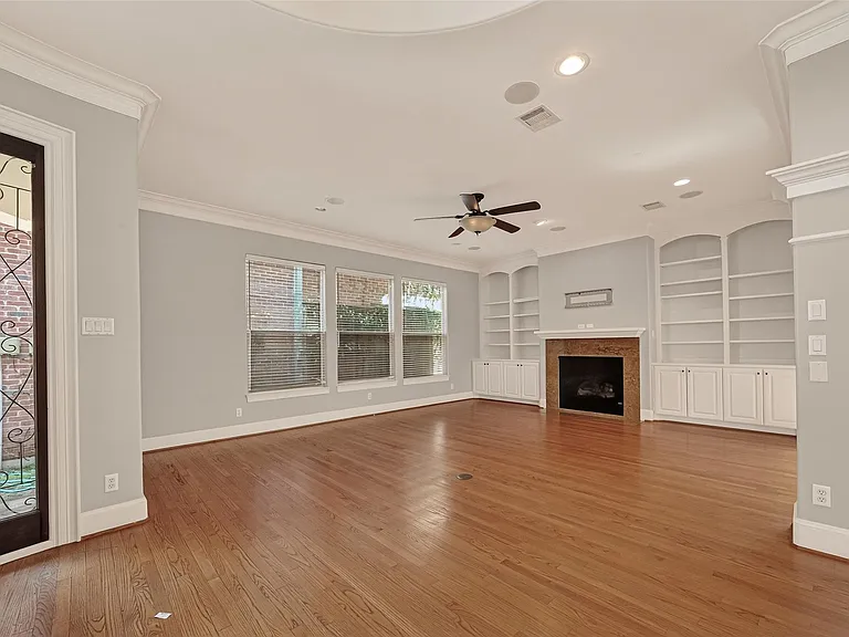 5319 Fayette St — Photo 8