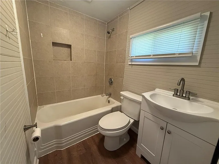 28 Quarry St — Photo 4