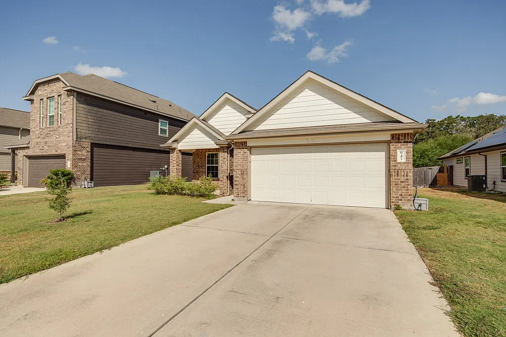 3 bed, 1565 sqft, $1,850 — Photo 3
