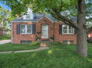 944 Robert Pl, Saint Louis, MO 63122