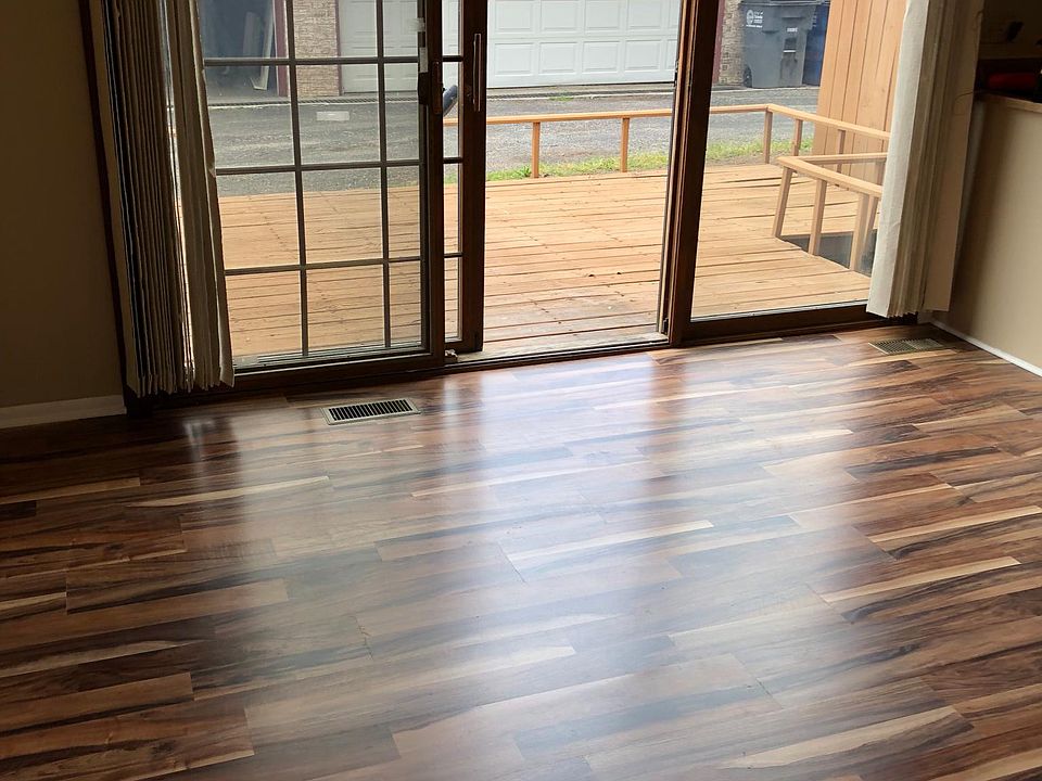 1st image of 5821 Cresthaven Ln