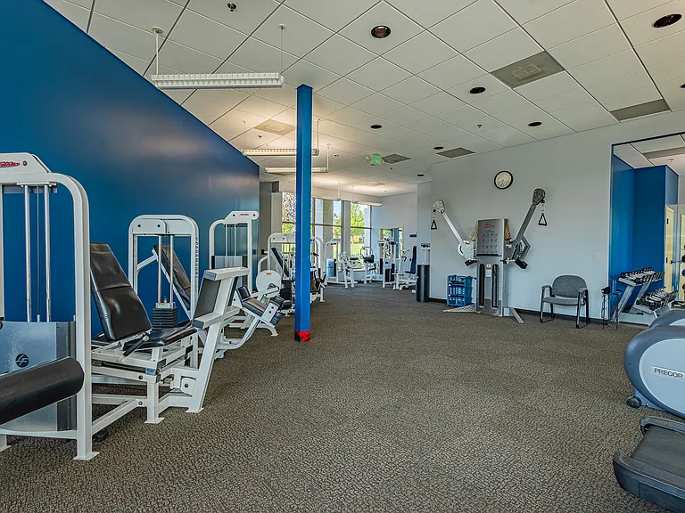 1516 Solitaire St — Photo 48