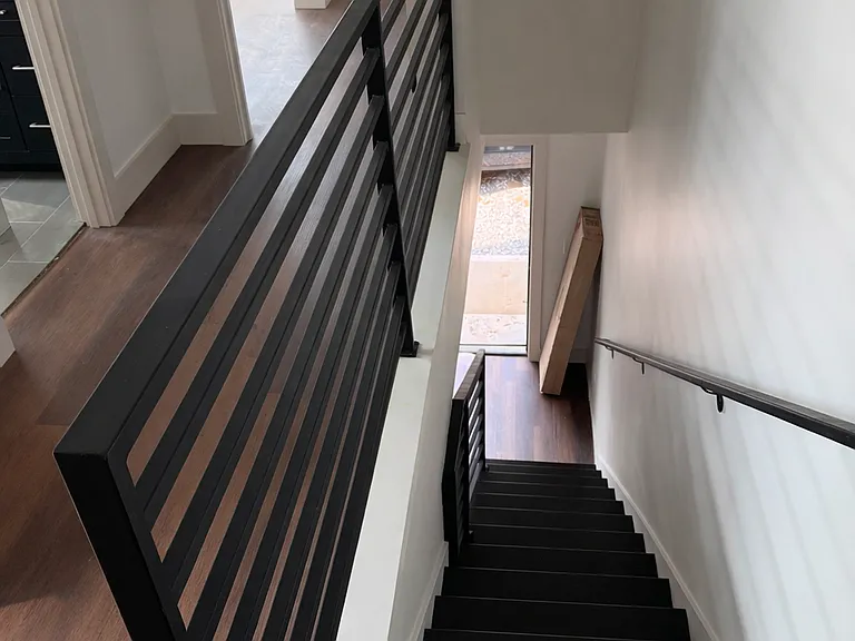 1404 Cecil Ave NE — Photo 10