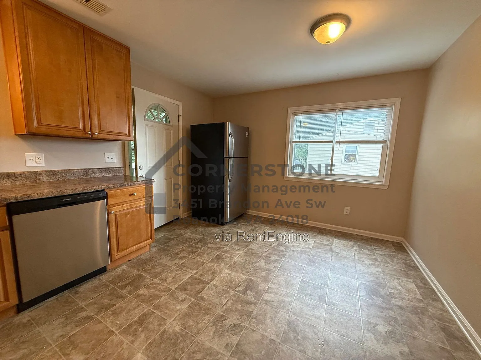 2 bed, 1.0 bath, 1024 sqft, $1,250 — Photo 3
