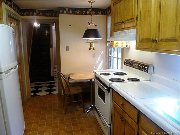 4th image of 314 Burns Ln