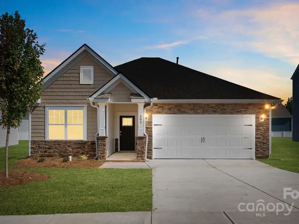 101 Ashelyn Park Rd, Fletcher, NC 28732