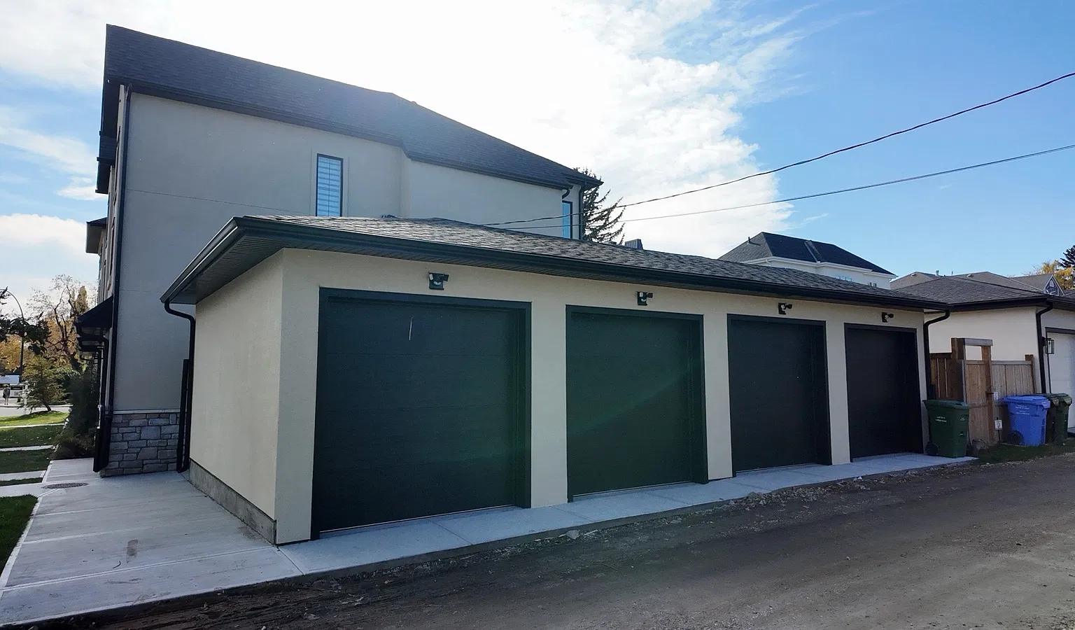 The Bellemore 5681 19 St SW — Photo 4