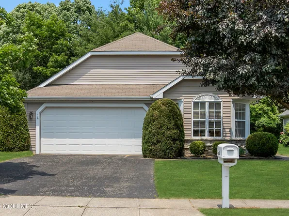 3555 Vicari Avenue, Toms River, NJ 08755
