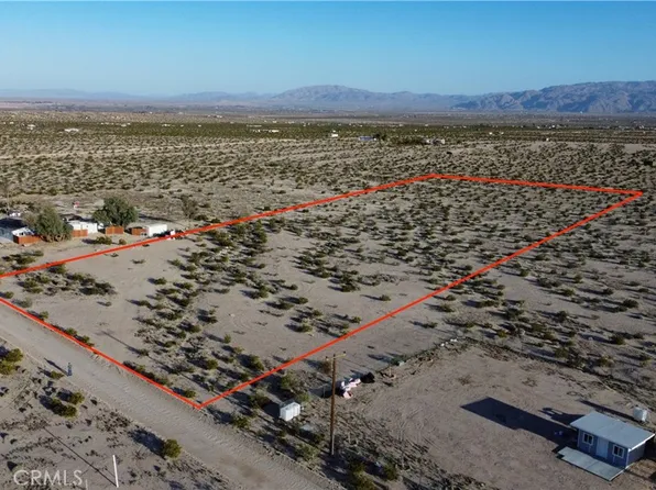 758 Papoose Trl, Twentynine Palms, CA 92277