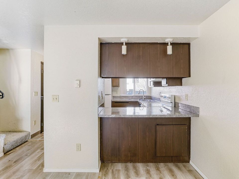 1st image of 6911 Rainier Dr APT 2