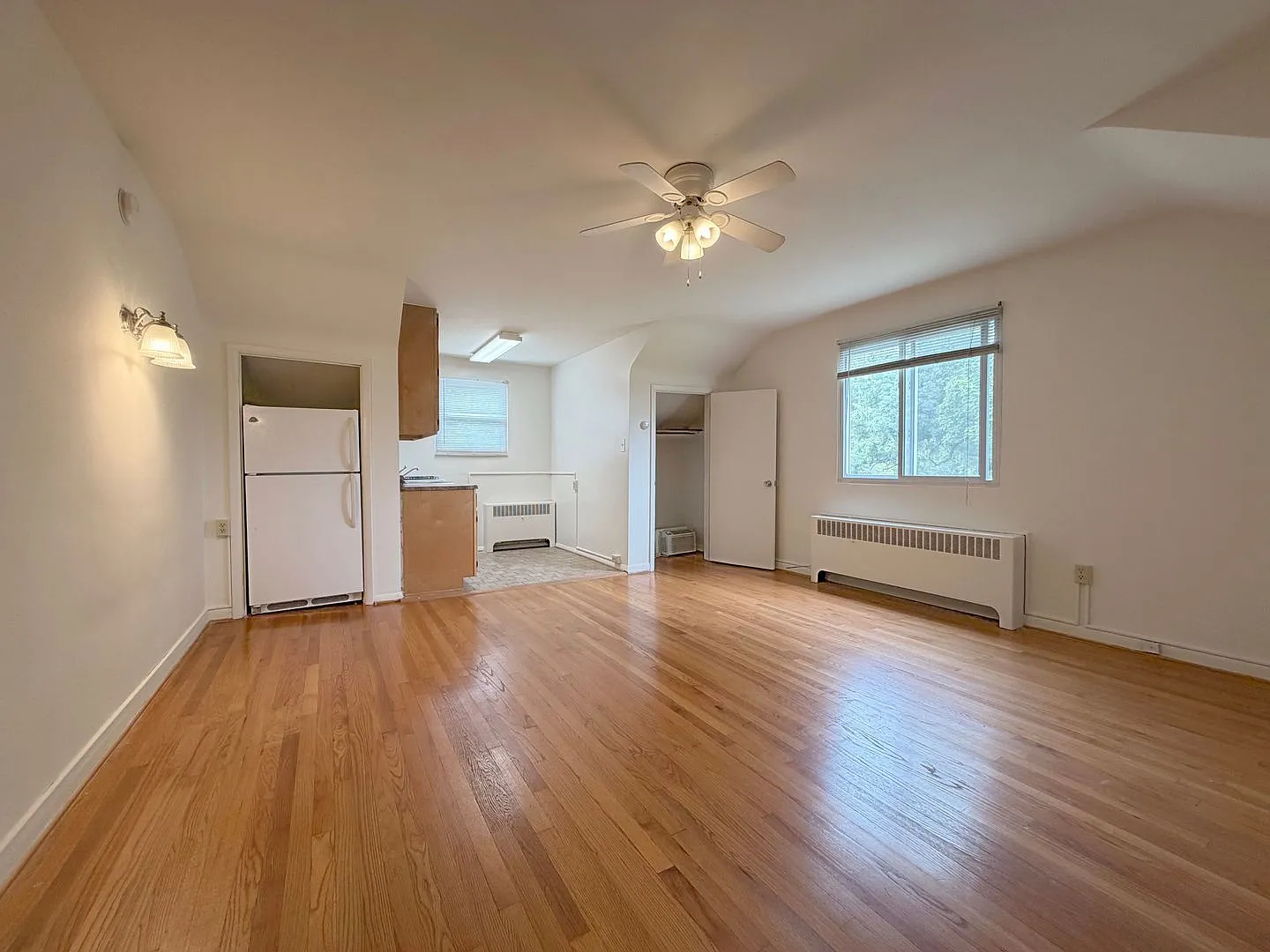 5511 Pimlico Rd — Photo 2