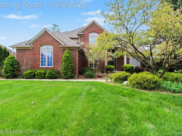 6933 Poppleton Rd, Canton, MI 48187