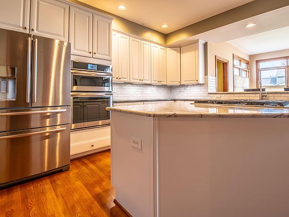 4th image of 3418 Stonevista Ln