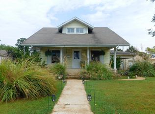 719 E State St, Mountain Grove, MO 65711