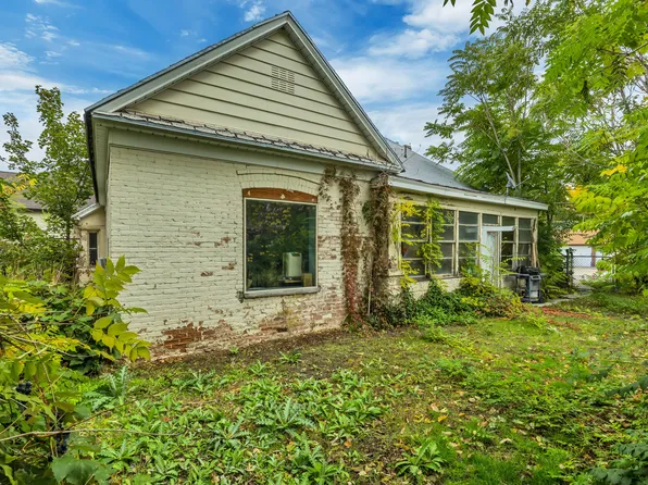 6700 S 1655 E, Cottonwood Heights, UT 84121