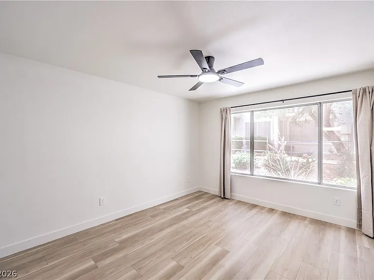 3425 E Russell Rd #147 — Photo 15