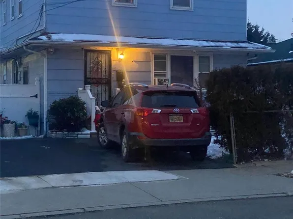 (undisclosed Address), Lynbrook, NY 11563