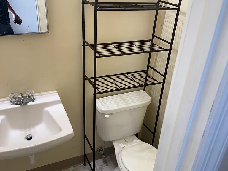 2136 W Pike St #4 — Photo 6