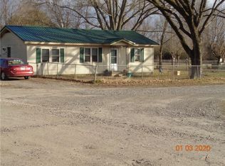 1008 Ferry Rd, Ozark, AR 72949