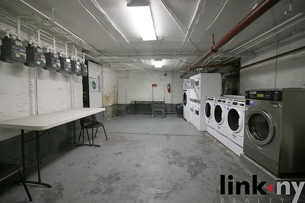 Rented by Link NY Realty | media 19