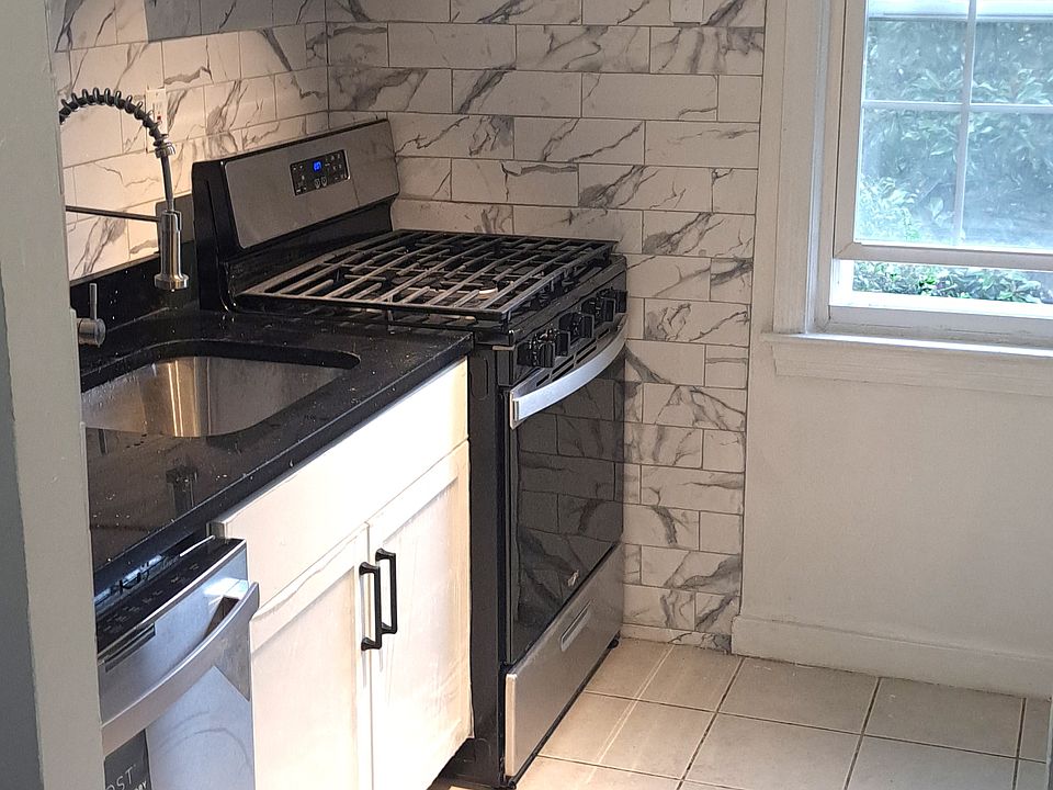 2nd image of 5010 Columbia Pike APT 2