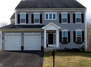 35 Oden Dr, Charles Town, WV 25414