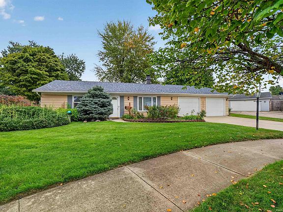 2nd image of 2215 Bryant Ct