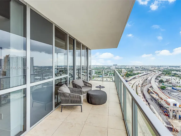 1100 Biscayne Blvd #2708 — Photo 25