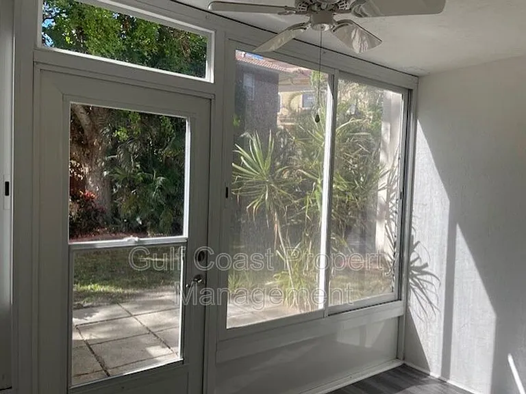 270 Santa Maria St #104 — Photo 15
