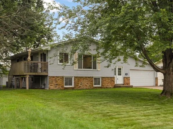 584 Westby Dr NE, Spring Lake Park, MN 55432