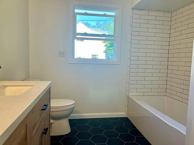 1008 Icel Ct NE — Photo 13