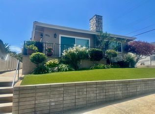 1073 W 13th St APT 2, San Pedro, CA 90731