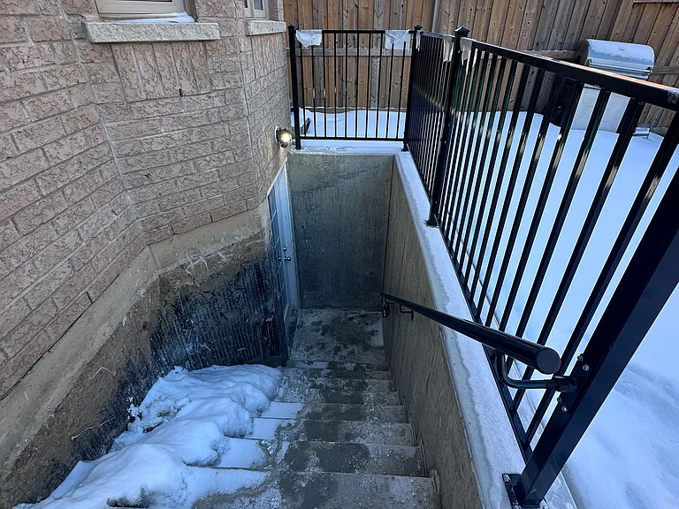 555 Settlers Rd W #BASEMENT — Photo 18