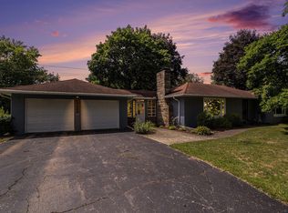 55882 Wilbur Rd, Three Rivers, MI 49093