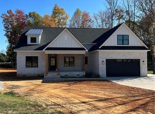 6098 Reynolda Trce, Greensboro, NC 27455