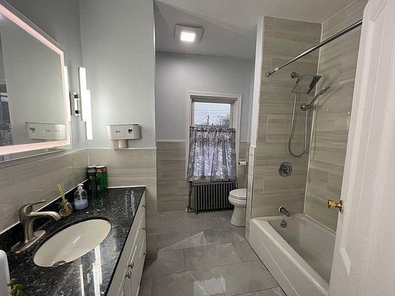 5th image of 39 Berlin St #1