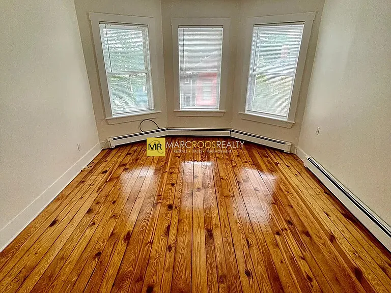 66 Pleasant St #3 — Photo 2