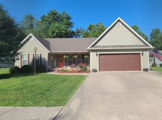 605 Legacy Dr, Herrin, IL 62948