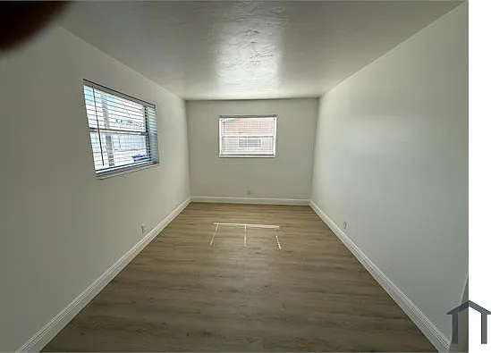 360 SW 27th Ter #B — Photo 6