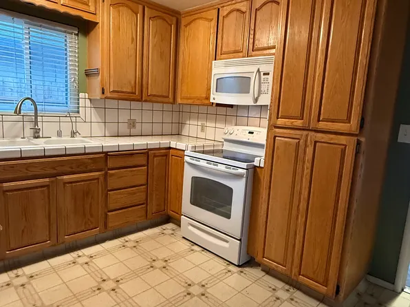 (undisclosed Address), Modesto, CA 95350