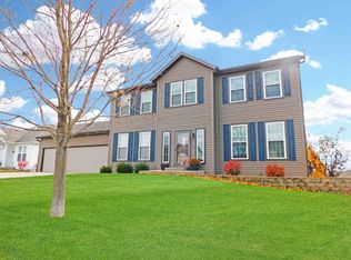 732 Ballymore Rd, Roscoe, IL 61073