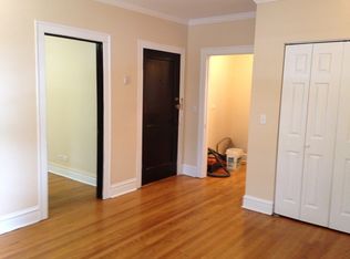 1931 Grove Ave APT 301, Berwyn, IL 60402