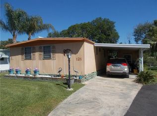121 Breezy Pt, Eustis, FL 32726