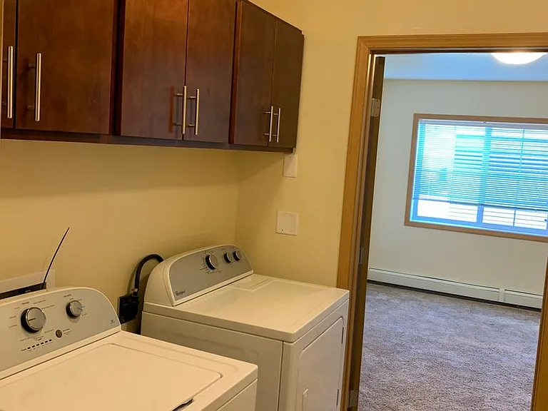 West Lake II Apartments — Photo 34
