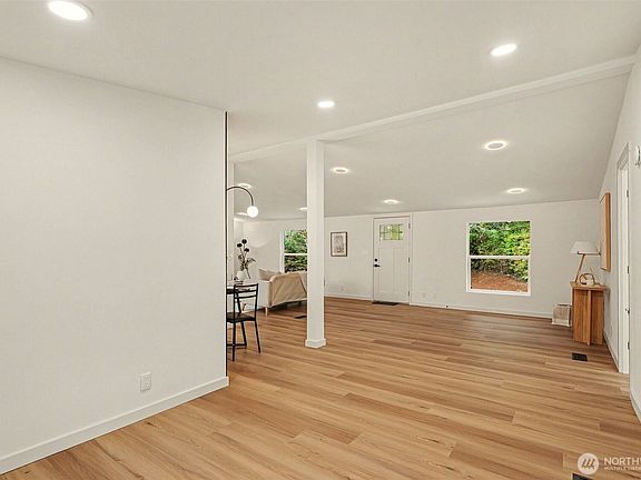 5th image of 719 Tiedeman Road