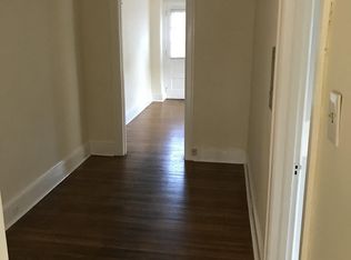 145 Cricket Ave APT 3, Ardmore, PA 19003