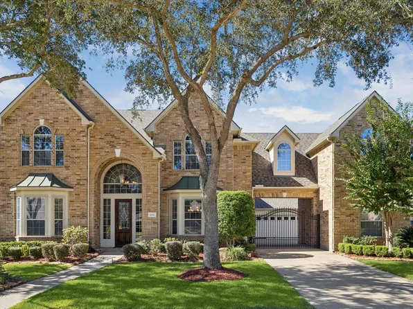 1606 Coleridge St, Sugar Land, TX 77479