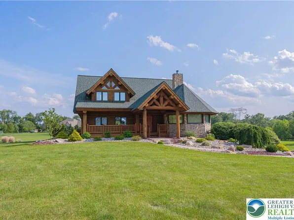 379 Meyer Rd, Nazareth, PA 18064